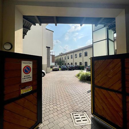 Luxury Four-Room Apartment In Monza Centro - 2 Min Walk To Train Station Luaran gambar